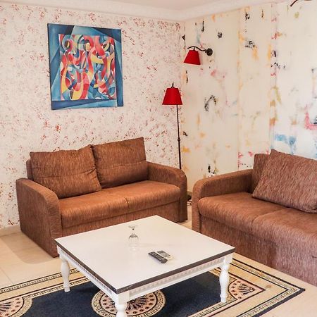 Noubou International Hotel Дуала Екстериор снимка