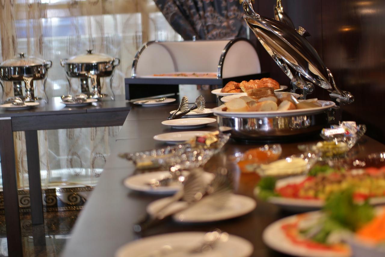 Noubou International Hotel Дуала Екстериор снимка