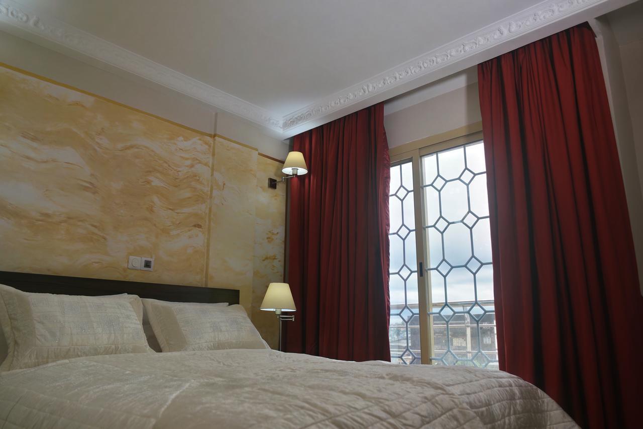 Noubou International Hotel Дуала Екстериор снимка