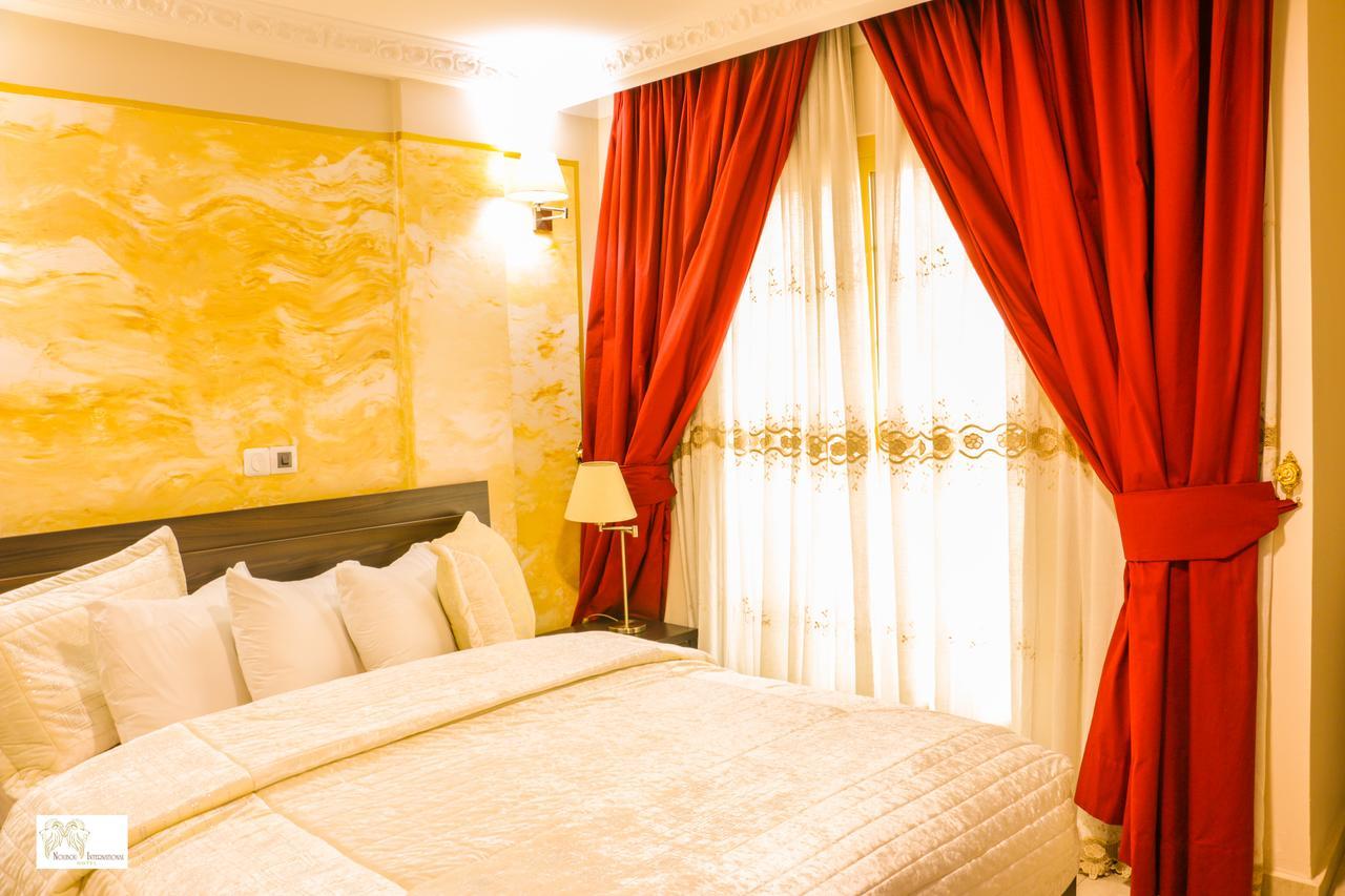 Noubou International Hotel Дуала Екстериор снимка
