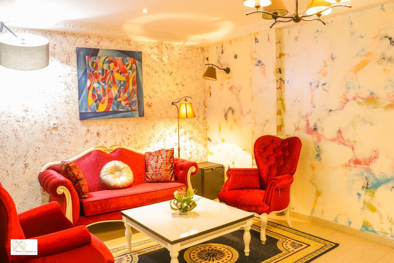 Noubou International Hotel Дуала Екстериор снимка