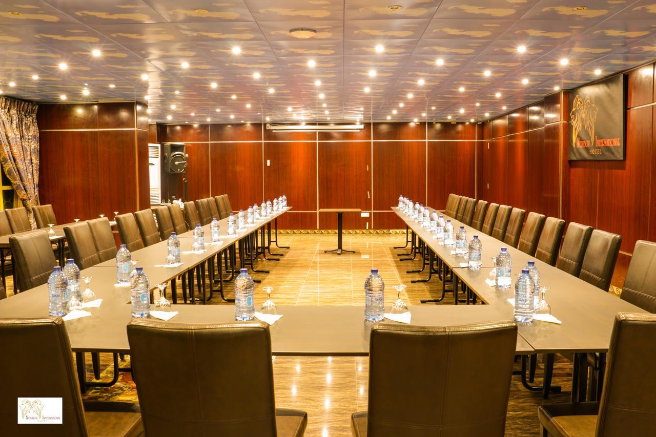 Noubou International Hotel Дуала Екстериор снимка