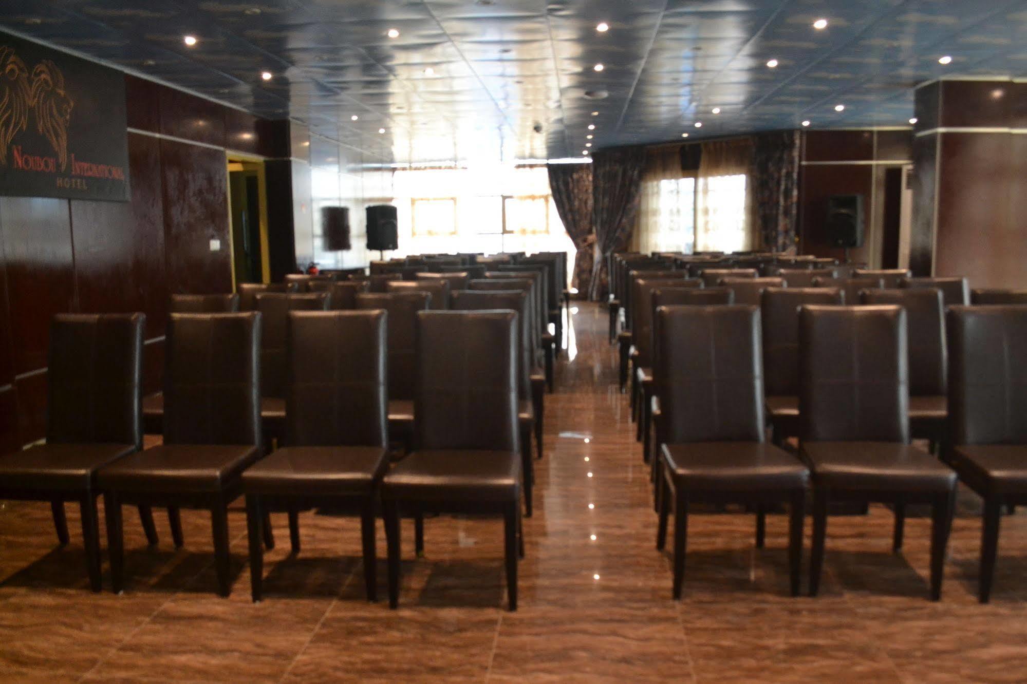 Noubou International Hotel Дуала Екстериор снимка